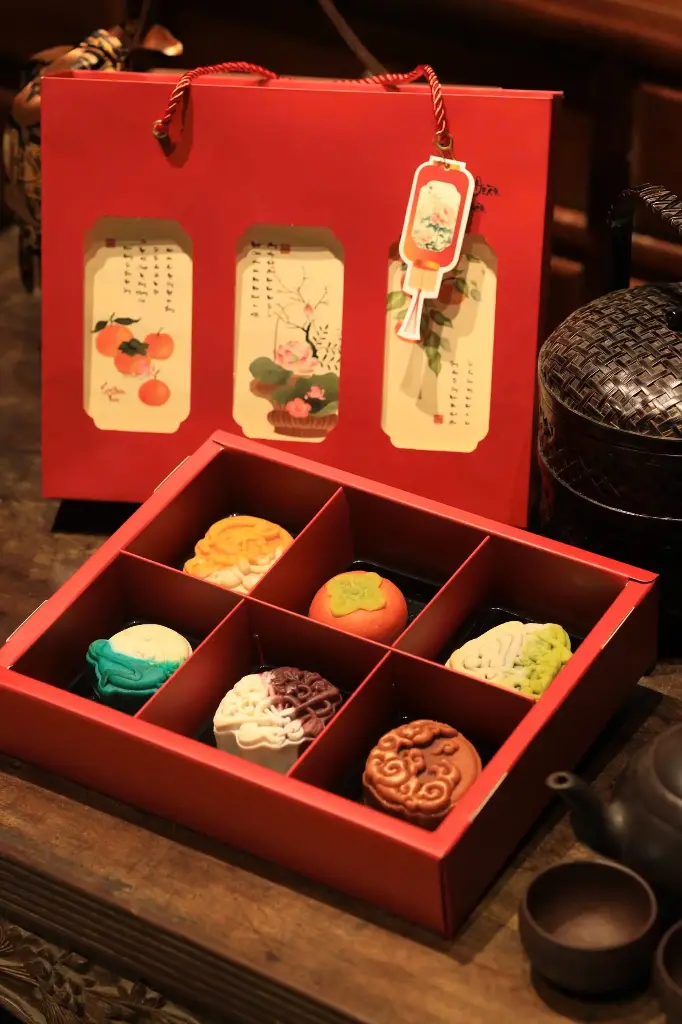 Hộp quà trung thu Lộc sinh đại phúc màu đỏ - 6 bánh - 1916